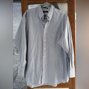 Izod Men's Gray Pinstripe Button Down Shirt